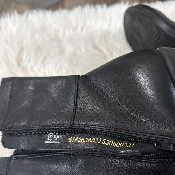 Ecco Women's Black Leather Ankle Boots Size 41 - Picture 11 of 11